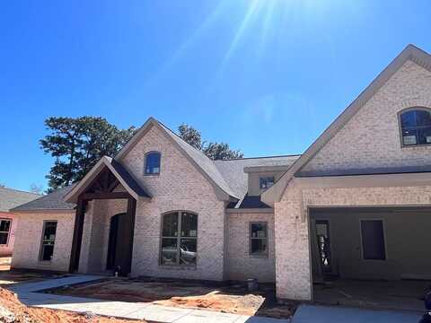 558 Fairway Dr, Picayune, MS 39466