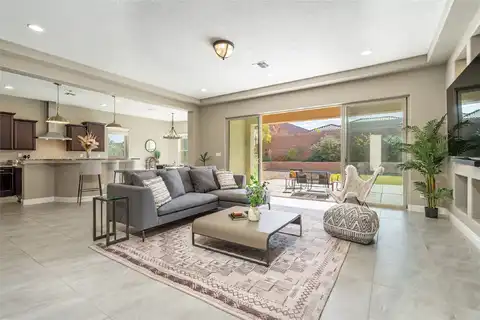 4681 Lluvia Encantada, Santa Fe, NM 87507