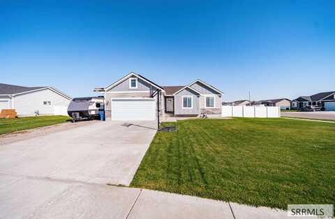 3816 N Catalina Avenue, Idaho Falls, ID 83401