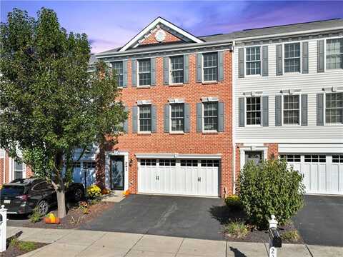 241 Overlook Court, Robinson, PA 15108