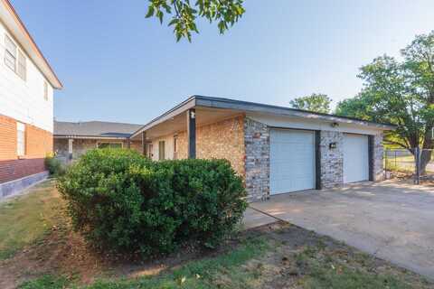 1400-1402 W Coronado Drive, Pampa, TX 79065