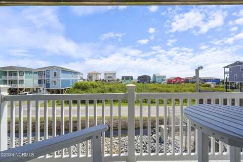 105 SE 58th Street, Oak Island, NC 28465