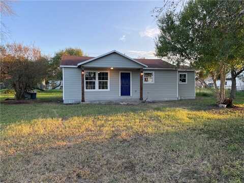 608 E Fulton Street, Sinton, TX 78387