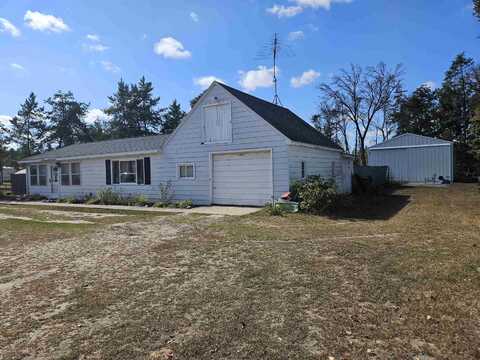 10261 Pigeon, Harrison, MI 48625