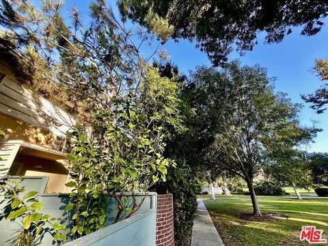 5307 Village Grn, Los Angeles, CA 90016