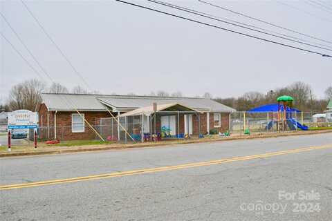 143 Henrietta Street, Ellenboro, NC 28040