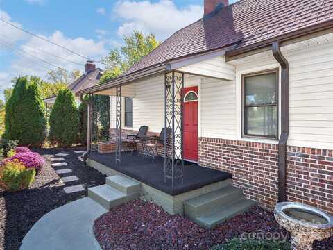 32 Church Road, Asheville, NC 28804