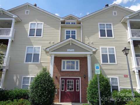 11273 Hyde Pointe Court, Charlotte, NC 28262