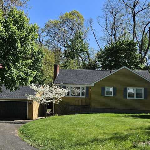 33 Morris Drive, Windsor, CT 06095