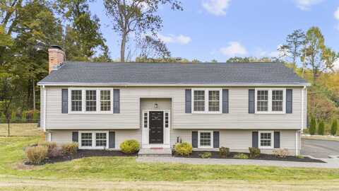 8 Honeycomb Lane, North Haven, CT 06473