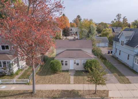 713 S 6TH AVENUE, Wausau, WI 54401