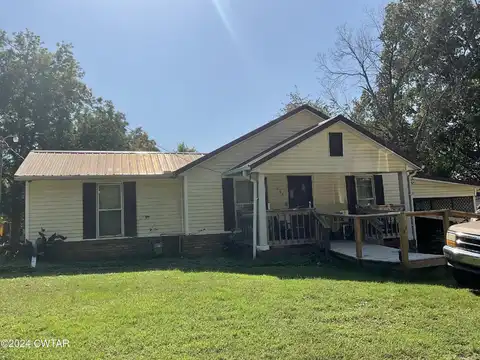 299 E Walnut Street, Dyer, TN 38330