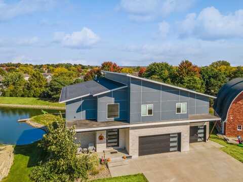 1155 SE Grant Woods Court, Waukee, IA 50263