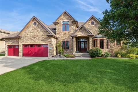 1595 SE Hawthorne Ridge Drive, Waukee, IA 50263