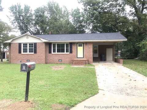 107 W Poplar Street, Bladenboro, NC 28320