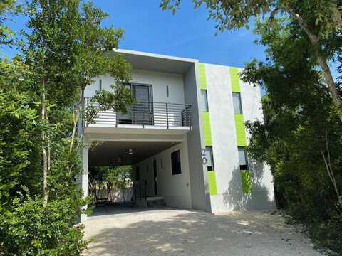 20 Coral Drive, Key Largo, FL 33037
