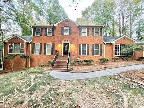 4370 Inns Brook Drive, Snellville, GA 30039