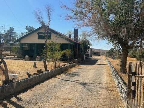 33407 Longview Road, Pearblossom, CA 93553