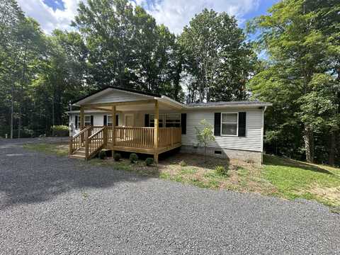 955 Caldwell Hl Lp, Caldwell, WV 24925