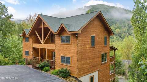509 Woodland Drive, Gatlinburg, TN 37738