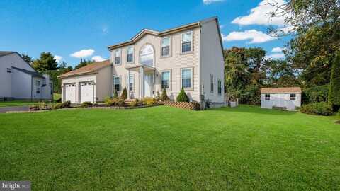 130 FAIRWAY DR, LANGHORNE, PA 19047