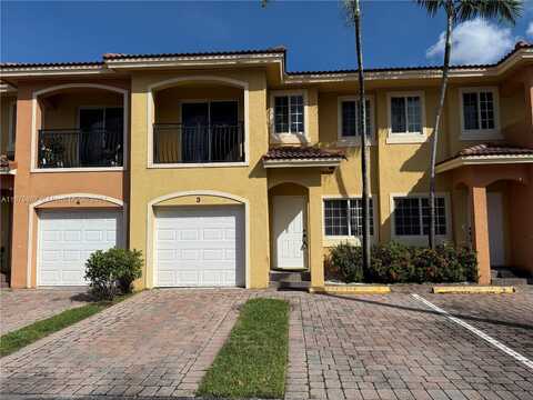 330 SW 2nd Ave, Hallandale Beach, FL 33009