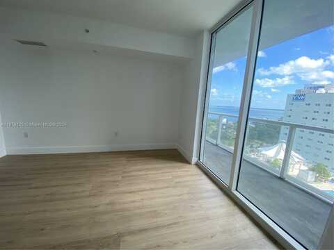 244 Biscayne Blvd, Miami, FL 33132