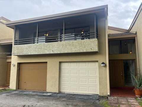 2944 W Missionwood Cir, Miramar, FL 33025