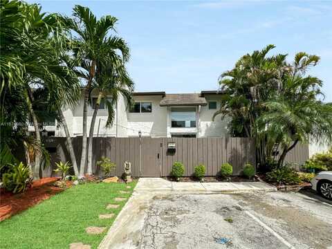 11337 SW 71st St, Miami, FL 33173