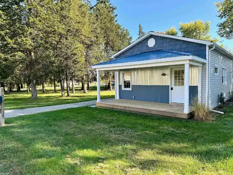 5 Livingston, Yale, MI 48097