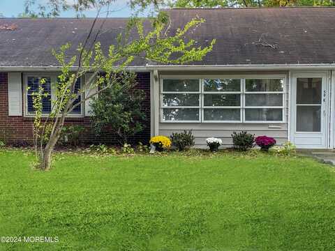 59e Buckingham Drive, Lakewood, NJ 08701