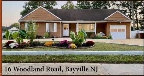 16 Woodland Road, Bayville, NJ 08721