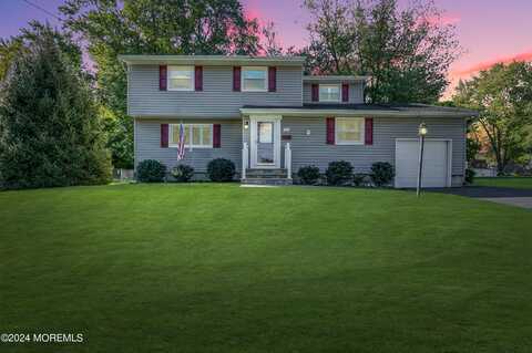 11 Newbury Circle, Howell, NJ 07731