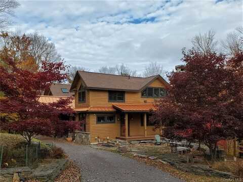 97 Homestead Trail, White Lake, NY 12786