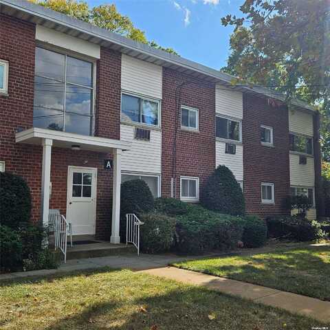 125 Hempstead Garden Drive, West Hempstead, NY 11552