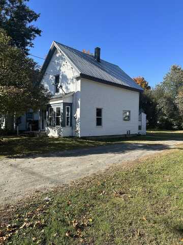 5 Gray Street, Madison, ME 04950