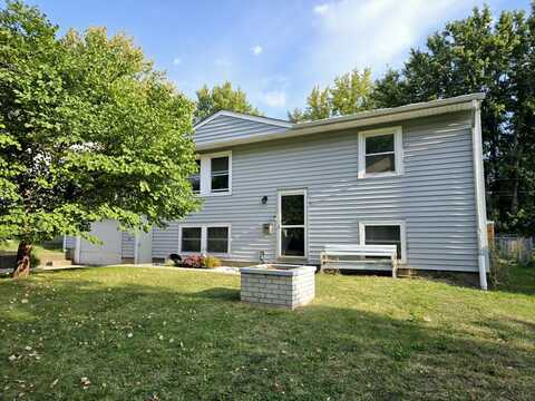 211 E Dresser Road, DeKalb, IL 60115