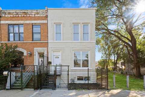 133 N Mozart Street, Chicago, IL 60612