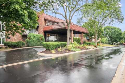 1121 W Ogden Avenue, Naperville, IL 60563