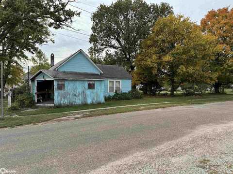 600 S Walnut Street, New London, IA 52645