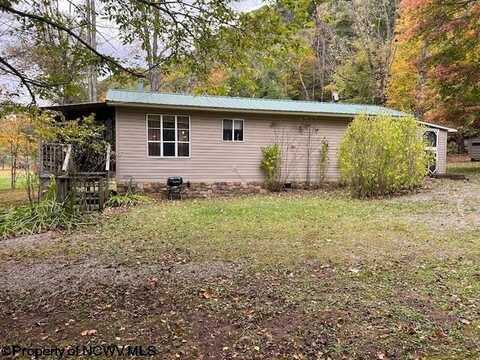 2797 Dry Branch Road, Monterville, WV 26282