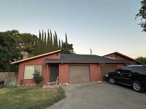 1096 Holly Avenue, Olivehurst, CA 95961