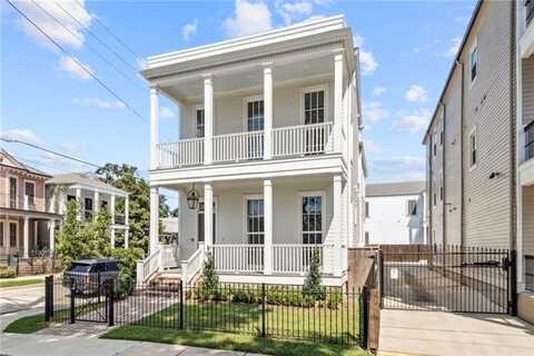 1635 FIRST Street, New Orleans, LA 70130