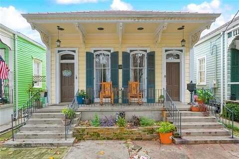 325 DELARONDE Street, New Orleans, LA 70114