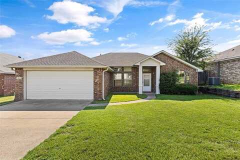 1108 E Park, Lindale, TX 75771