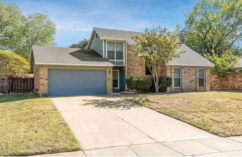 707 Creekside Drive, Euless, TX 76040