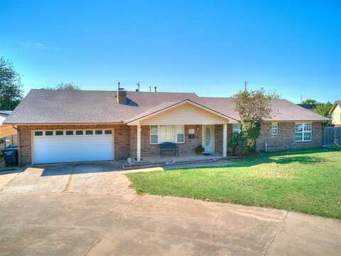 737 Camelot Drive, Moore, OK 73160