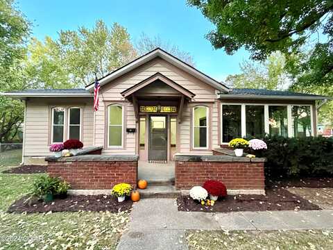 1412 S Garrison Avenue, Carthage, MO 64836