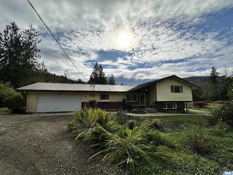 2813 Eden Valley Road, Port Angeles, WA 98363