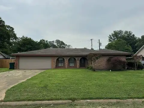 304 Gilliam, Greenwood, MS 38930